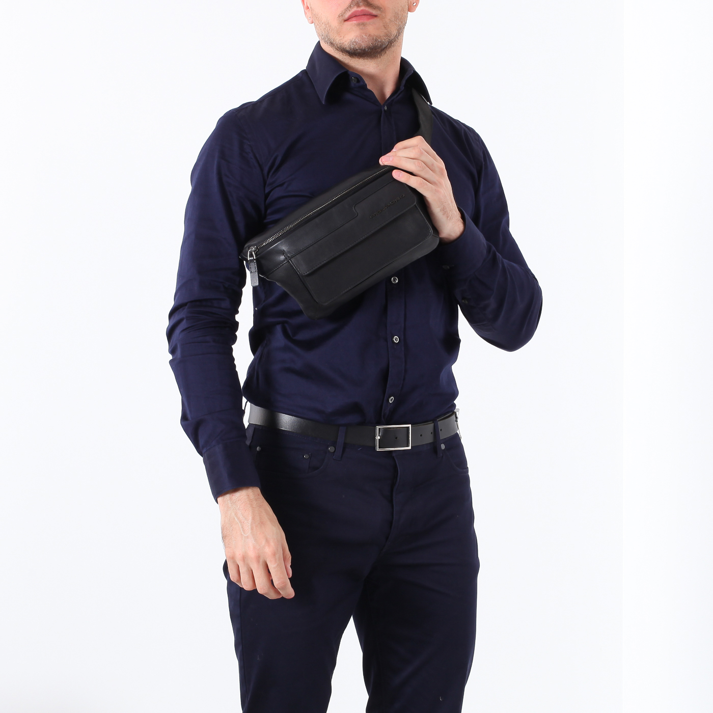 Поясная сумка из кожи Piquadro Vostok