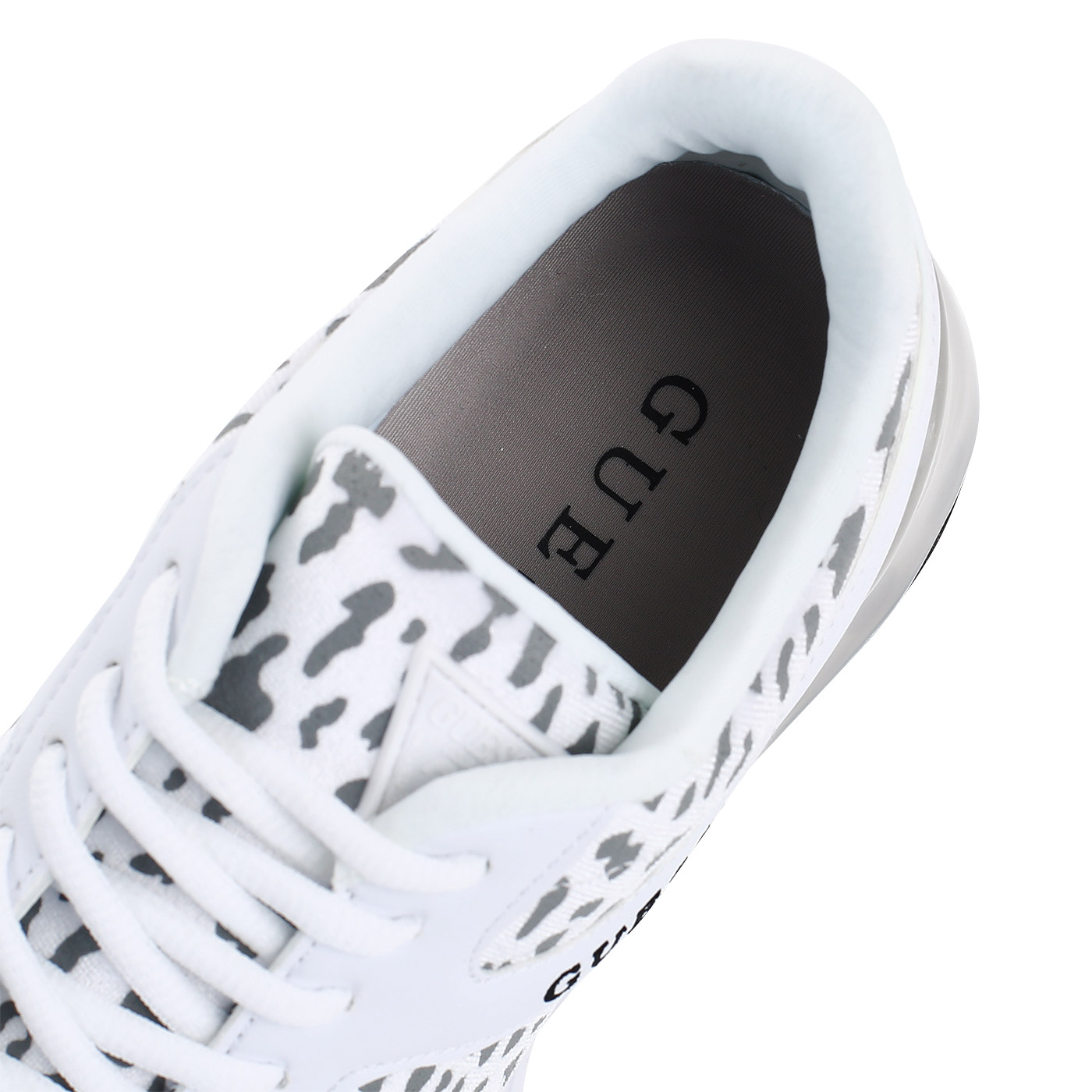 Кроссовки с принтом Guess Teknical