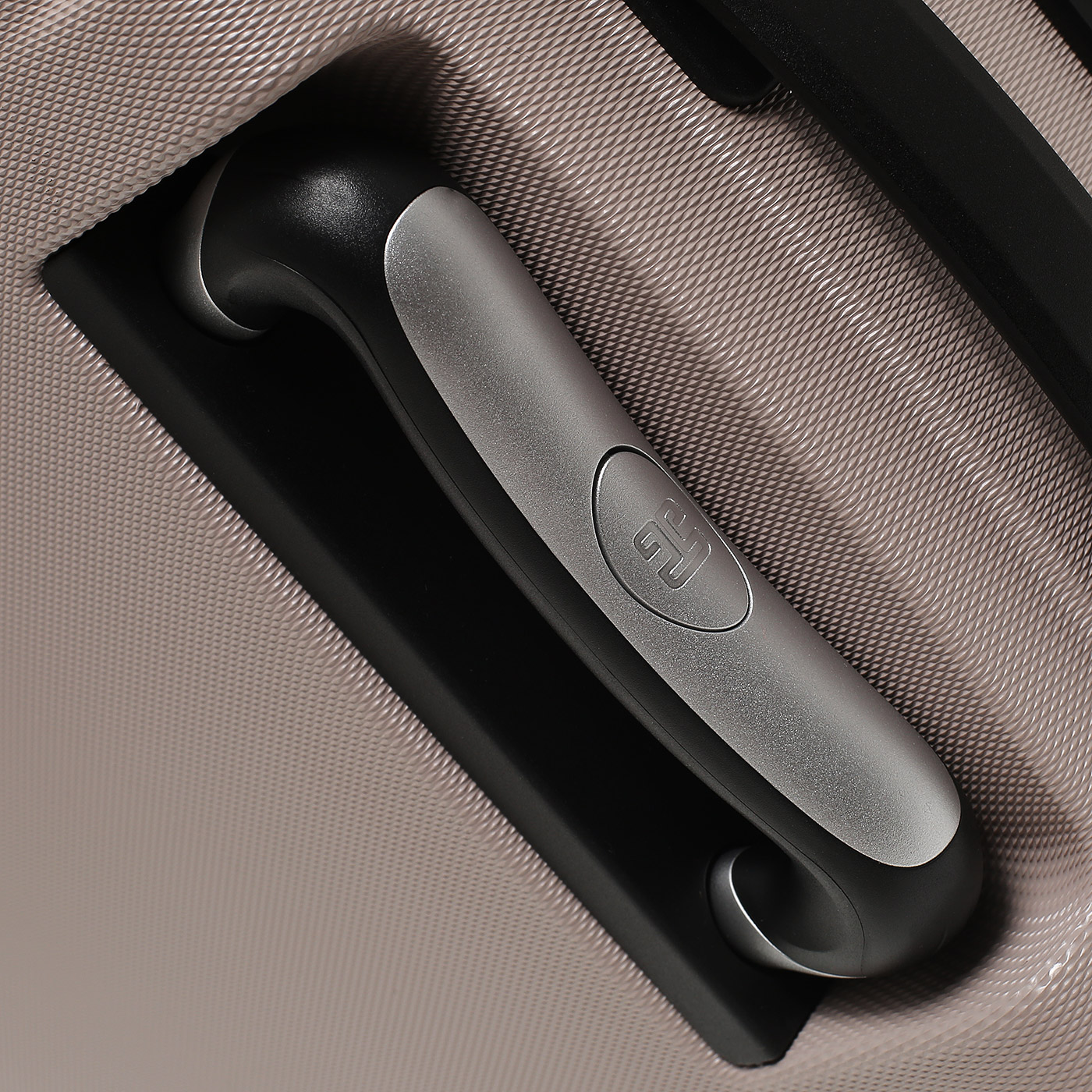 Чемодан средний M из поликарбоната Eberhart Spectrum