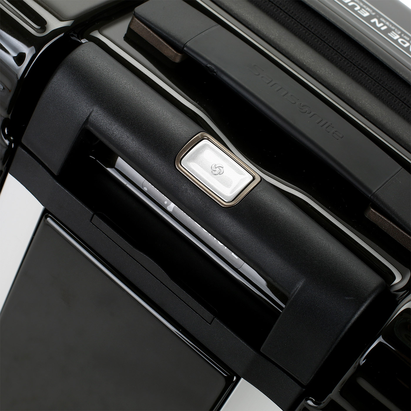 Чемодан маленький S из поликарбоната с кодовым замком Samsonite Neopulse