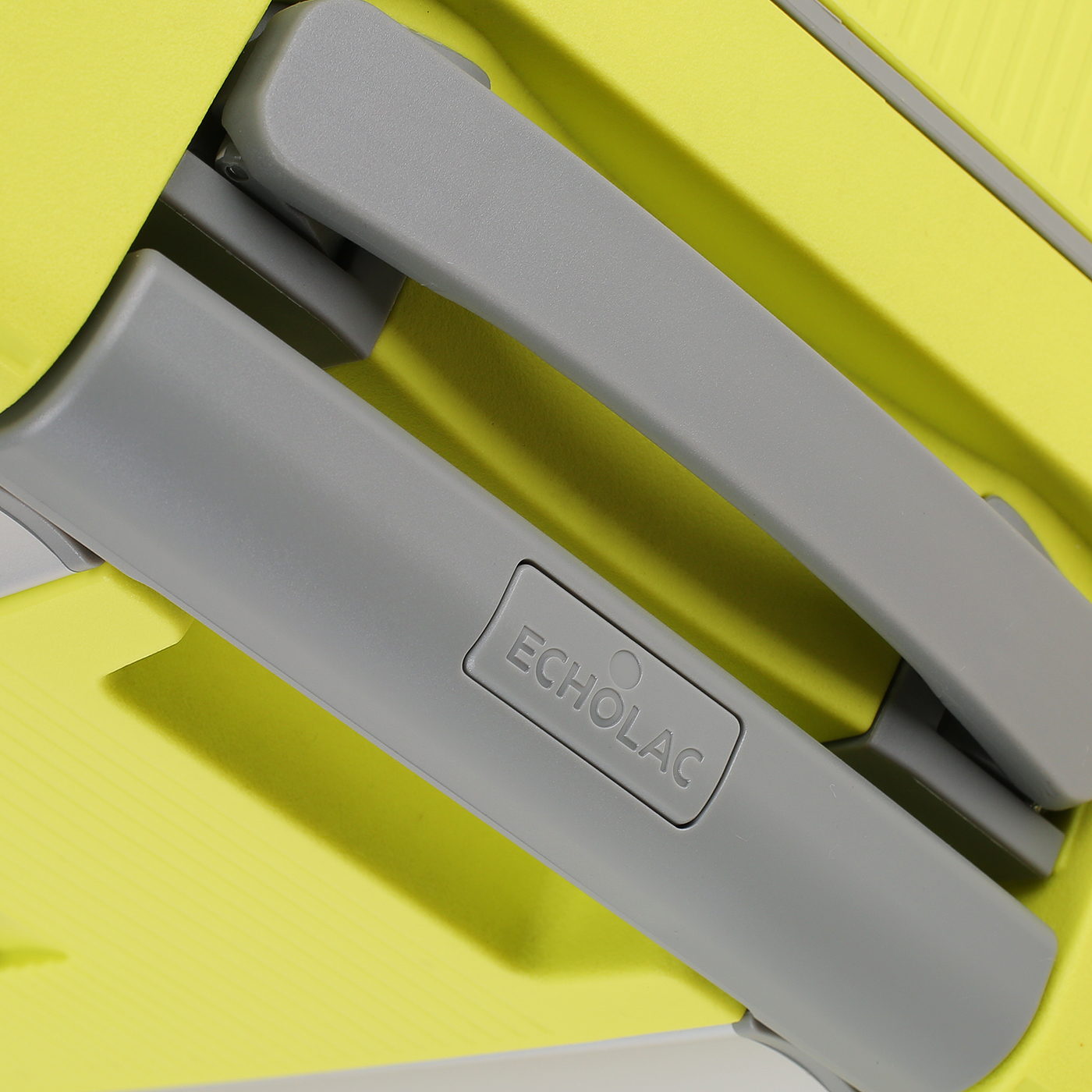 Чемодан маленький S из полипропилена Echolac Fusion