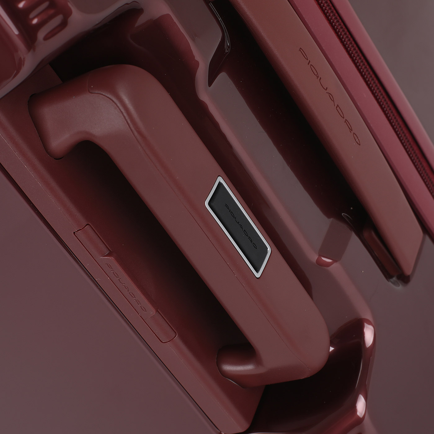 Чемодан Piquadro Cubica