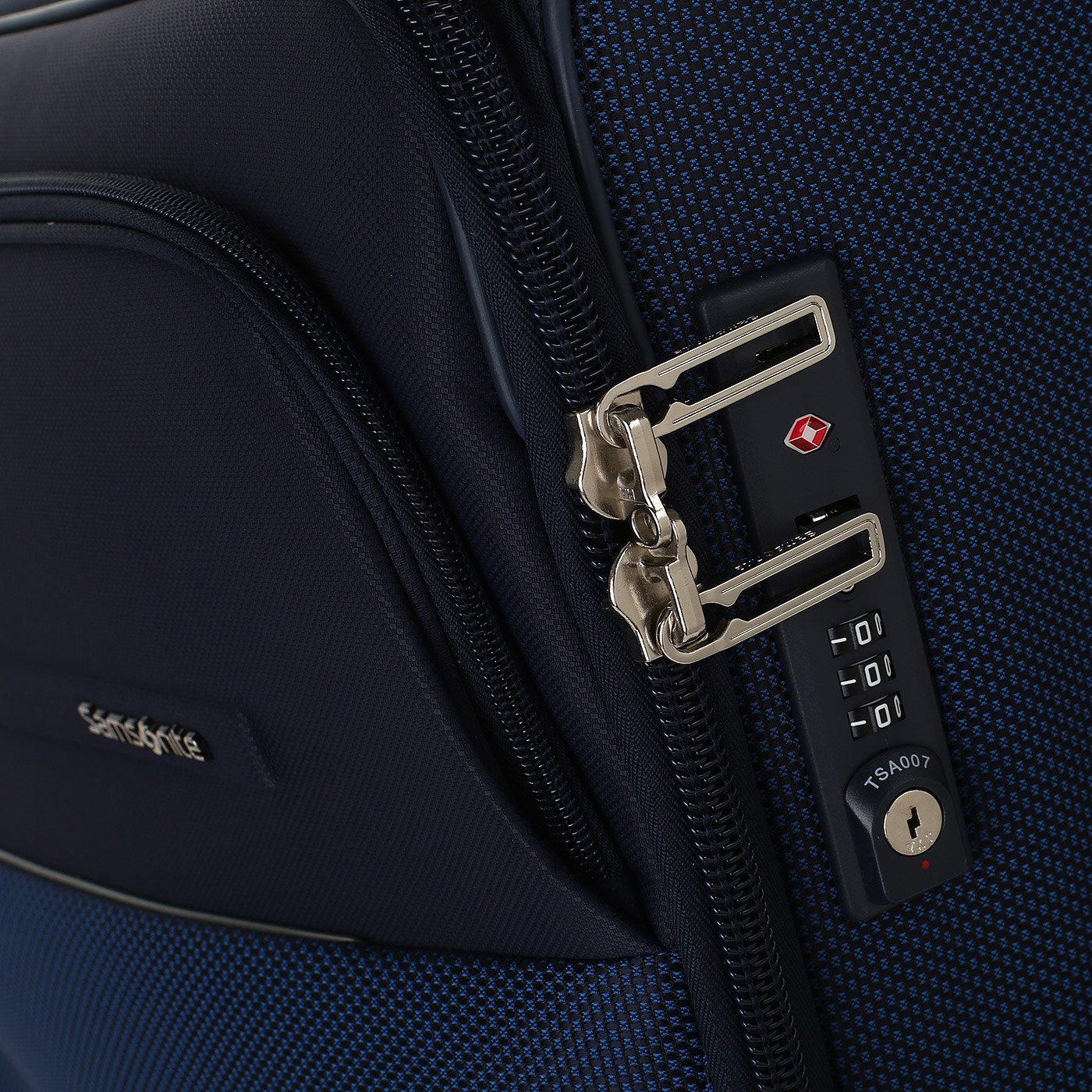 Чемодан большой L тканевый с кодовым замком Samsonite B-Lite Icon