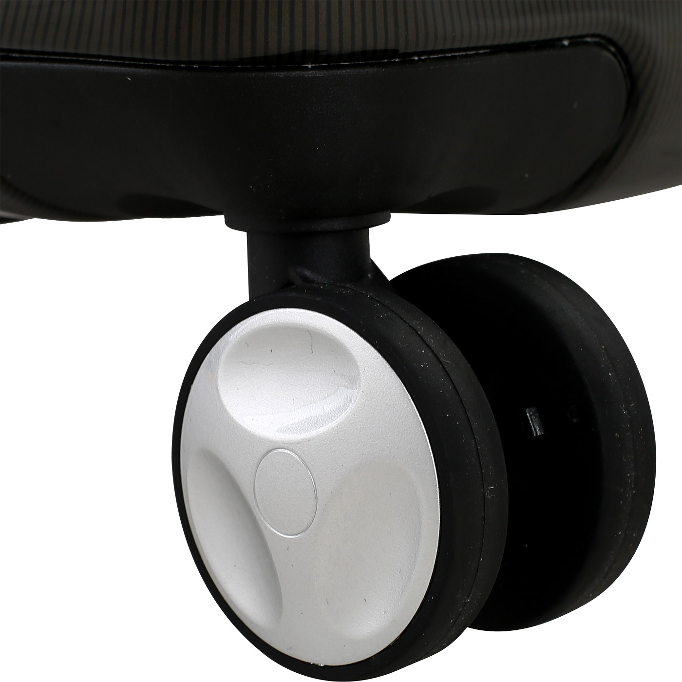 Чемодан средний M с кодовым замком Sun Voyage Elit