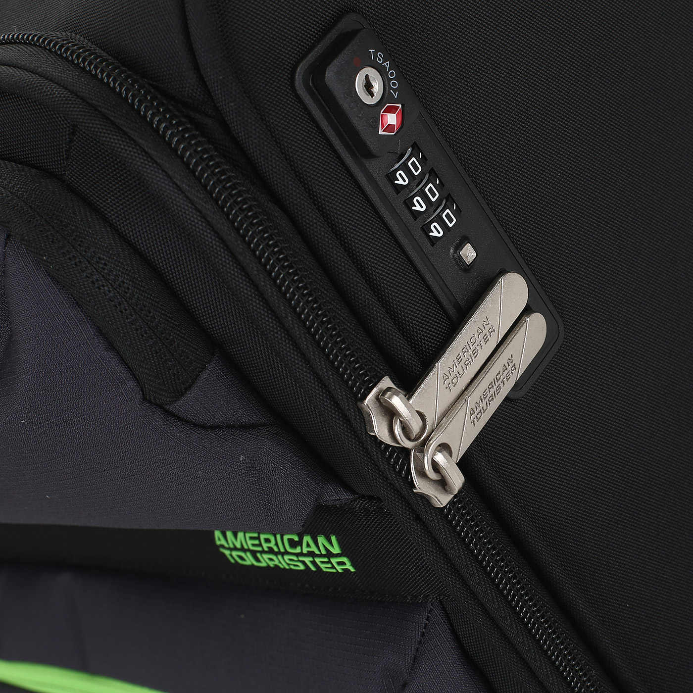 Чемодан для ручной клади тканевый American Tourister Matchup