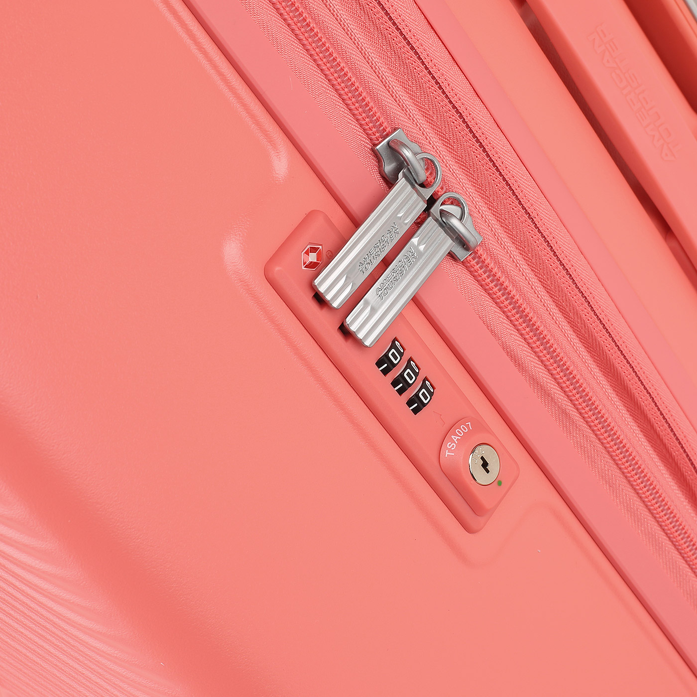 Чемодан большой L из поликарбоната с кодовым замком American Tourister Flylife