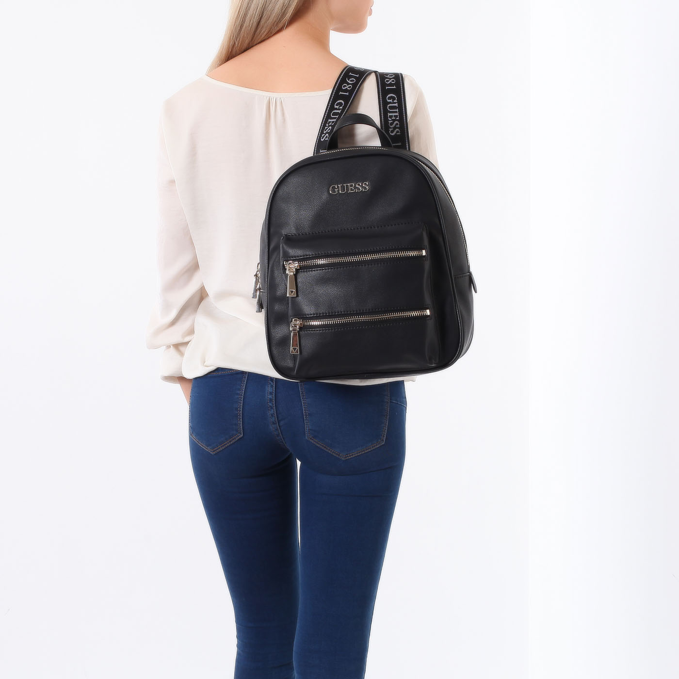 Городской рюкзак на молнии Guess Caley