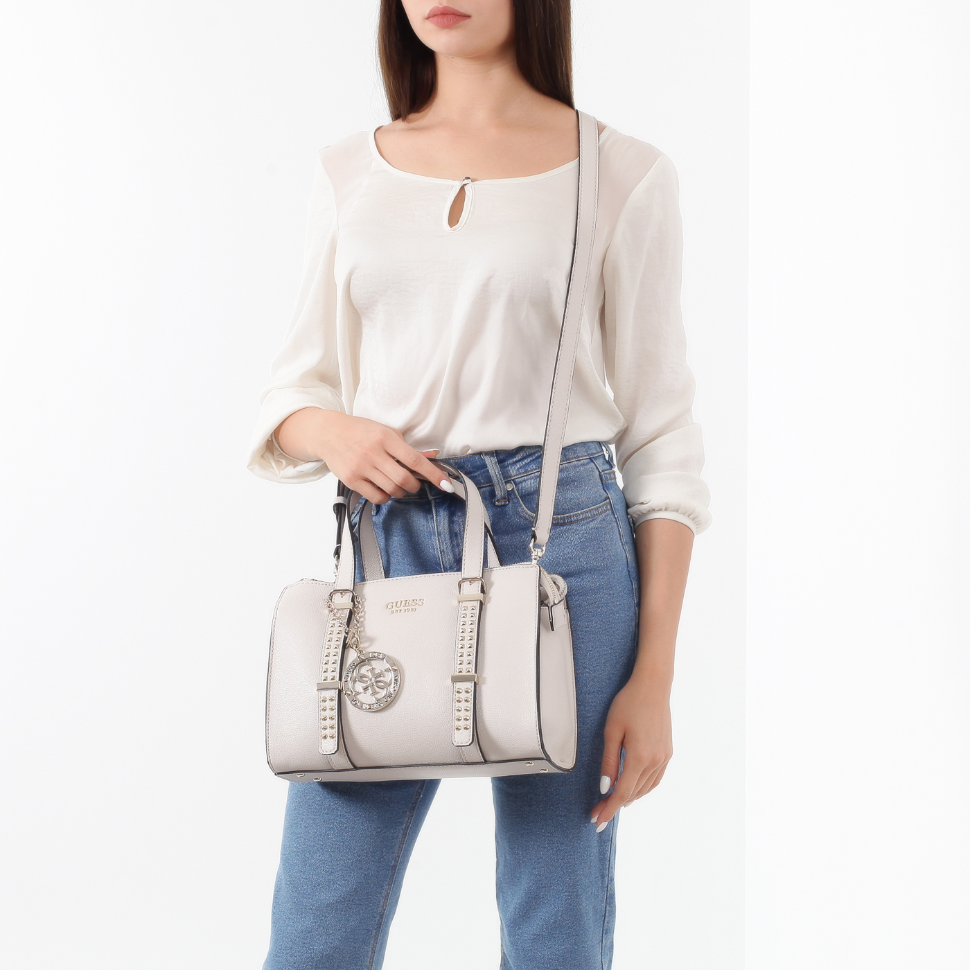 Серая сумка Guess Eileen